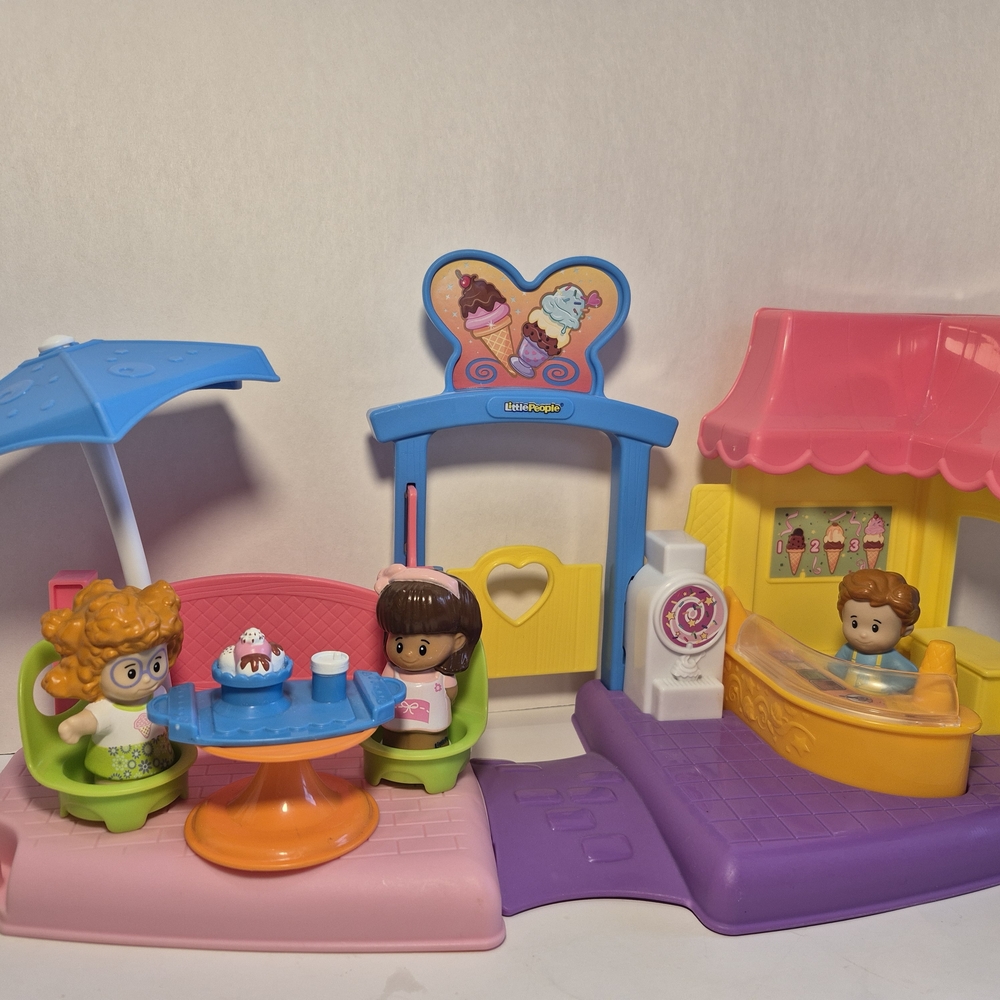 Fisher Price Little People Ice Cream Shop Store Almost Complete Great Condition